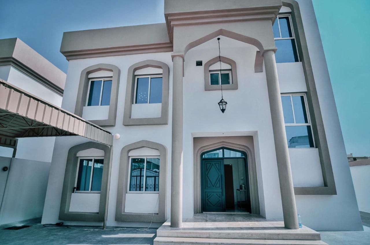 Ở trọ Falcon Doha