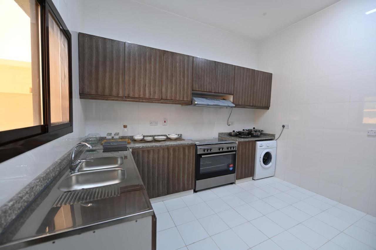 Rumah tetamu Furnished 5 Bedroom Located In The Heart Of With Shared Facilities