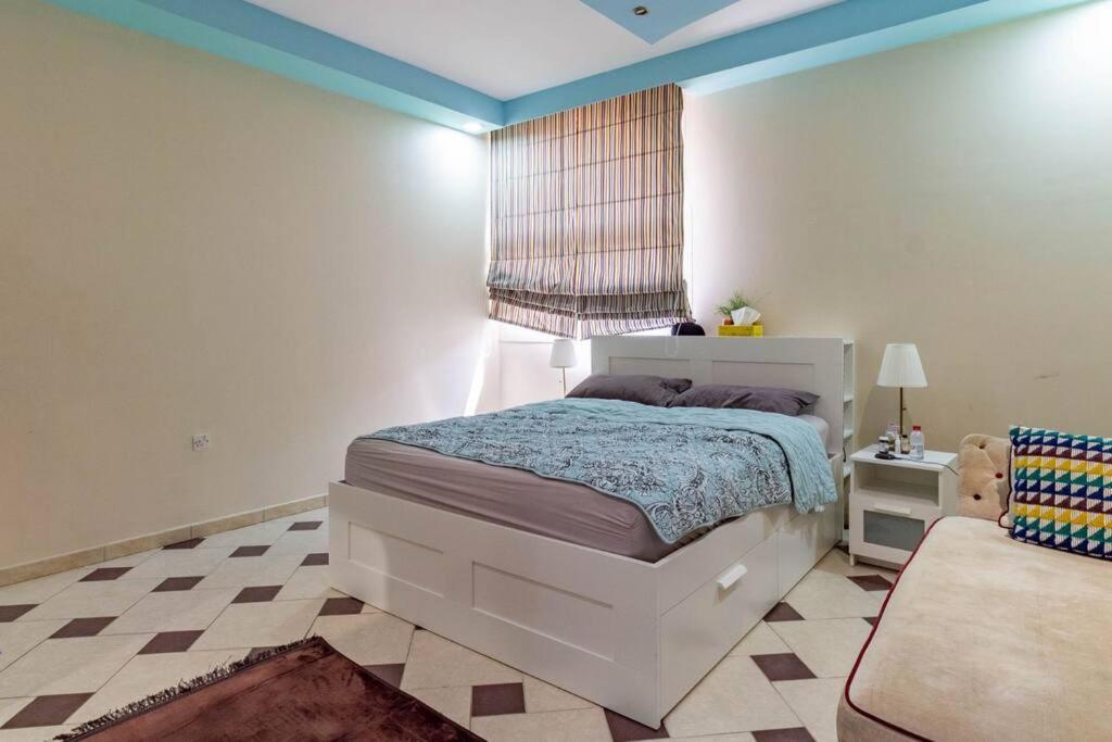 Cheerful 5-bedroom With Pool Villa Doha