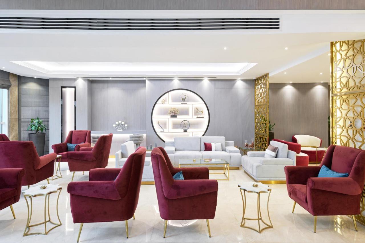 Ramada By Wyndham Old Town Hotel 4*