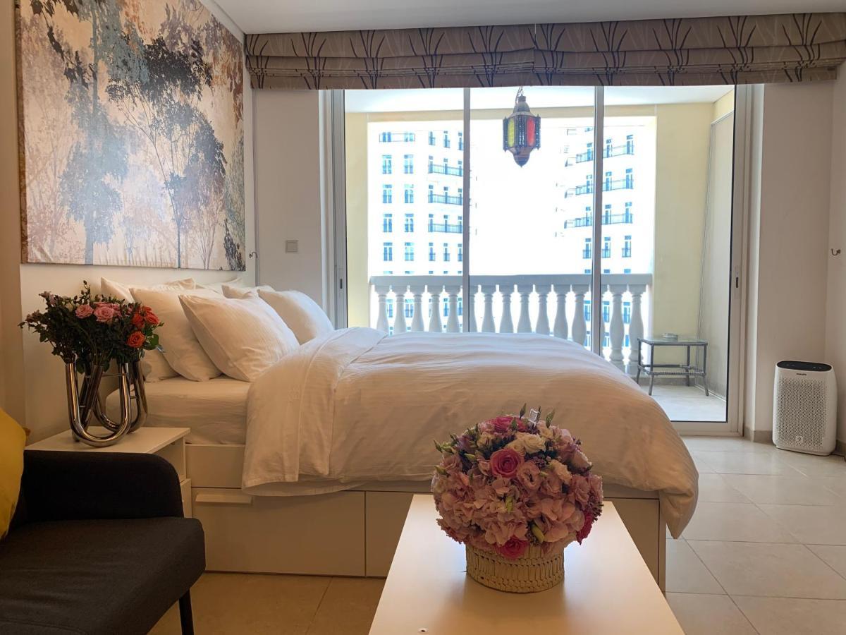 Luxury Furnished Studio In Pearl With Swimming Pool And Gym