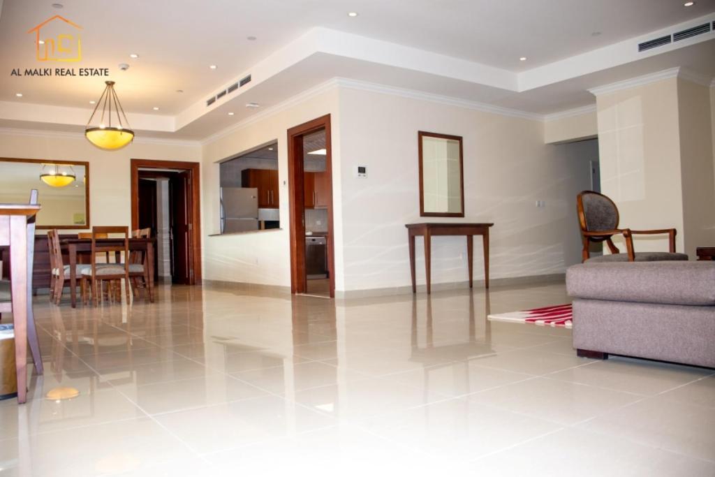 Al Malki Tower At Pearl Qatar *