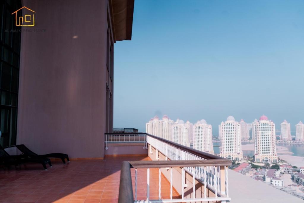 Al Malki Tower At Pearl Qatar Apartment