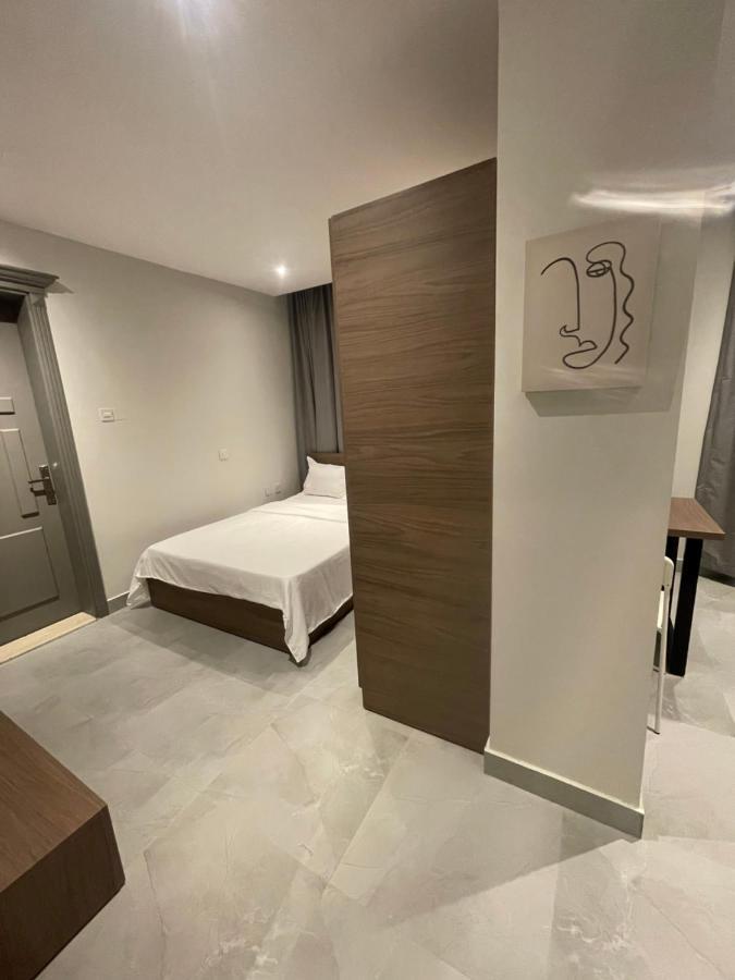 Dom West Bay * Doha