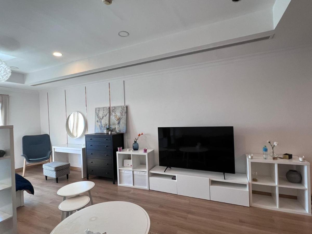 Marina View, Sunlit Studio In The Pearl * Doha