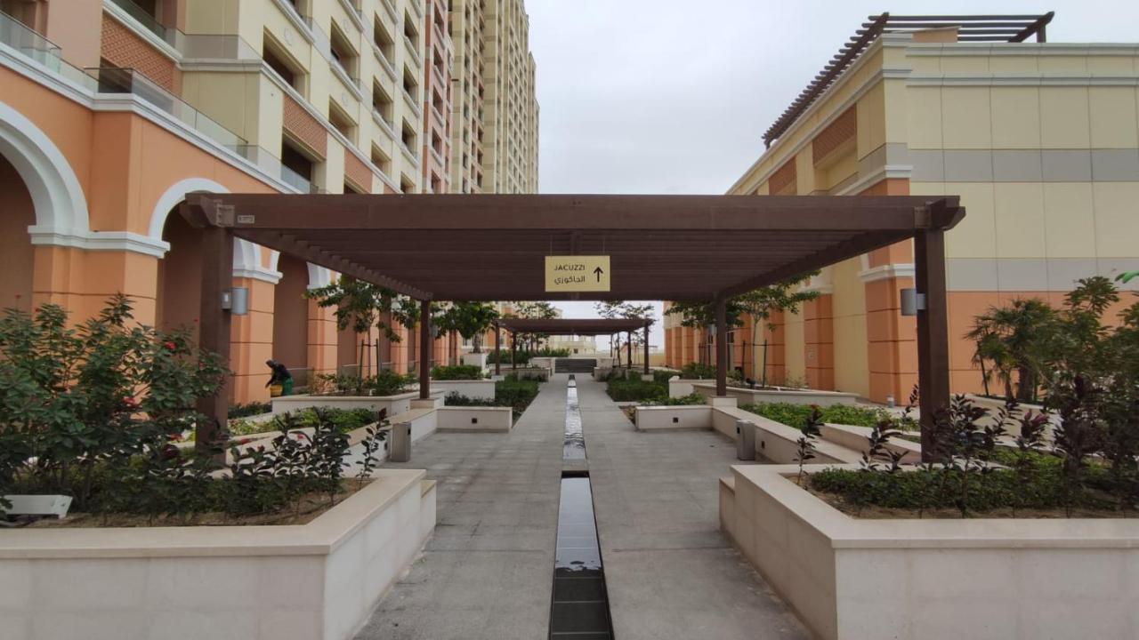 Apartment Luxury By The Sea With Amazing Amenities At Pearl Qatar