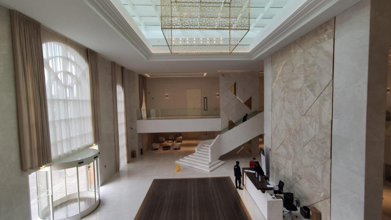 Luxury By The Sea With Amazing Amenities At Pearl Qatar *