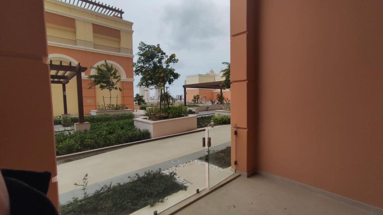 Apartment Luxury By The Sea With Amazing Amenities At Pearl Qatar