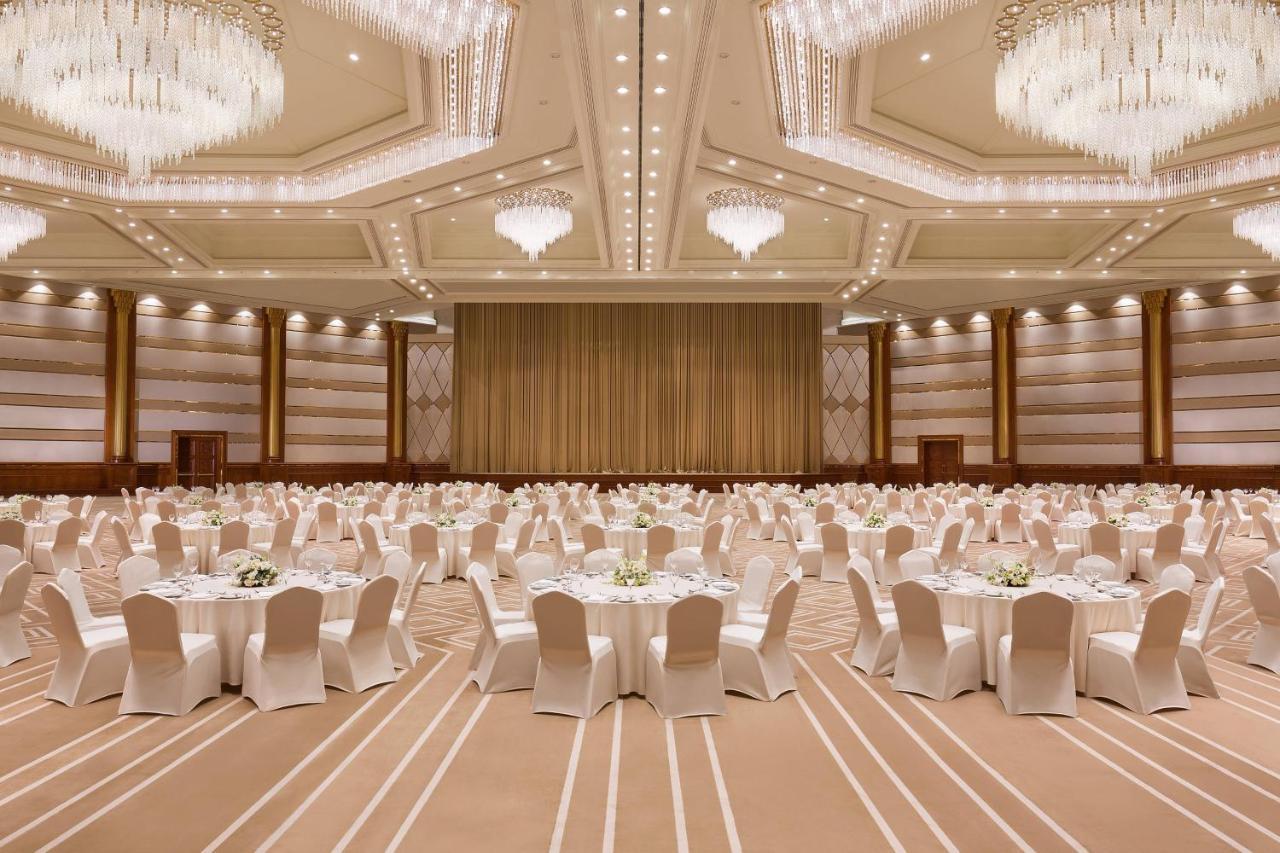 Sheraton Grand & Convention