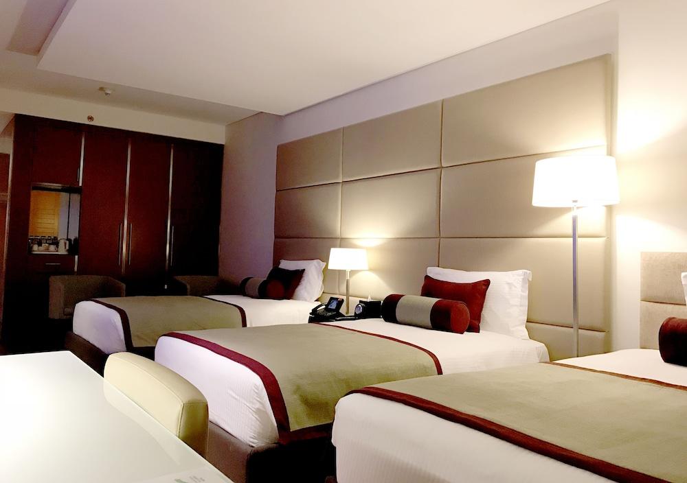 Oryx Airport -transit Only Hotel 4*