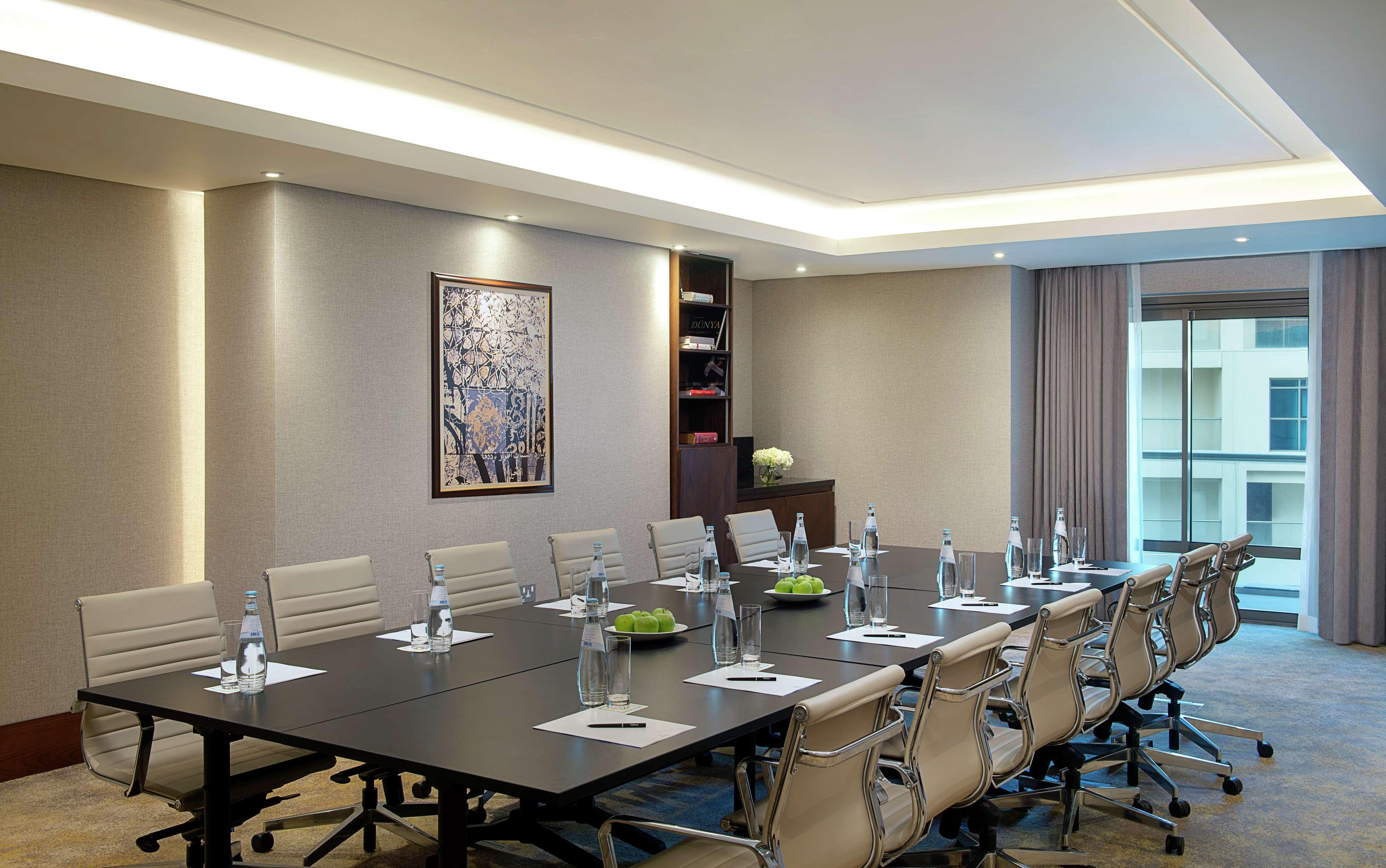 Hilton The Pearl Resort Doha