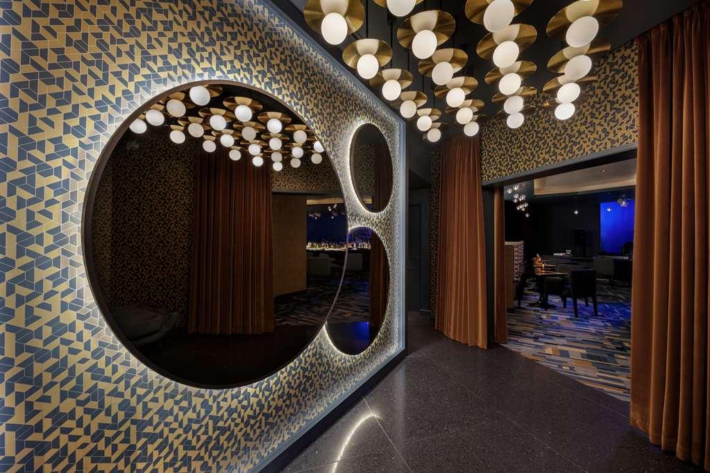 Hyatt Regency Oryx Hotel *