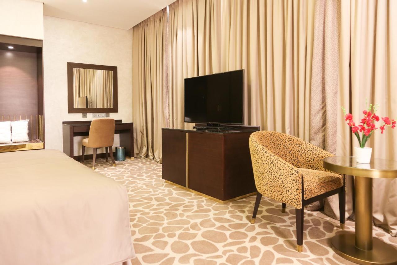 Hotel The B Premiere 4*