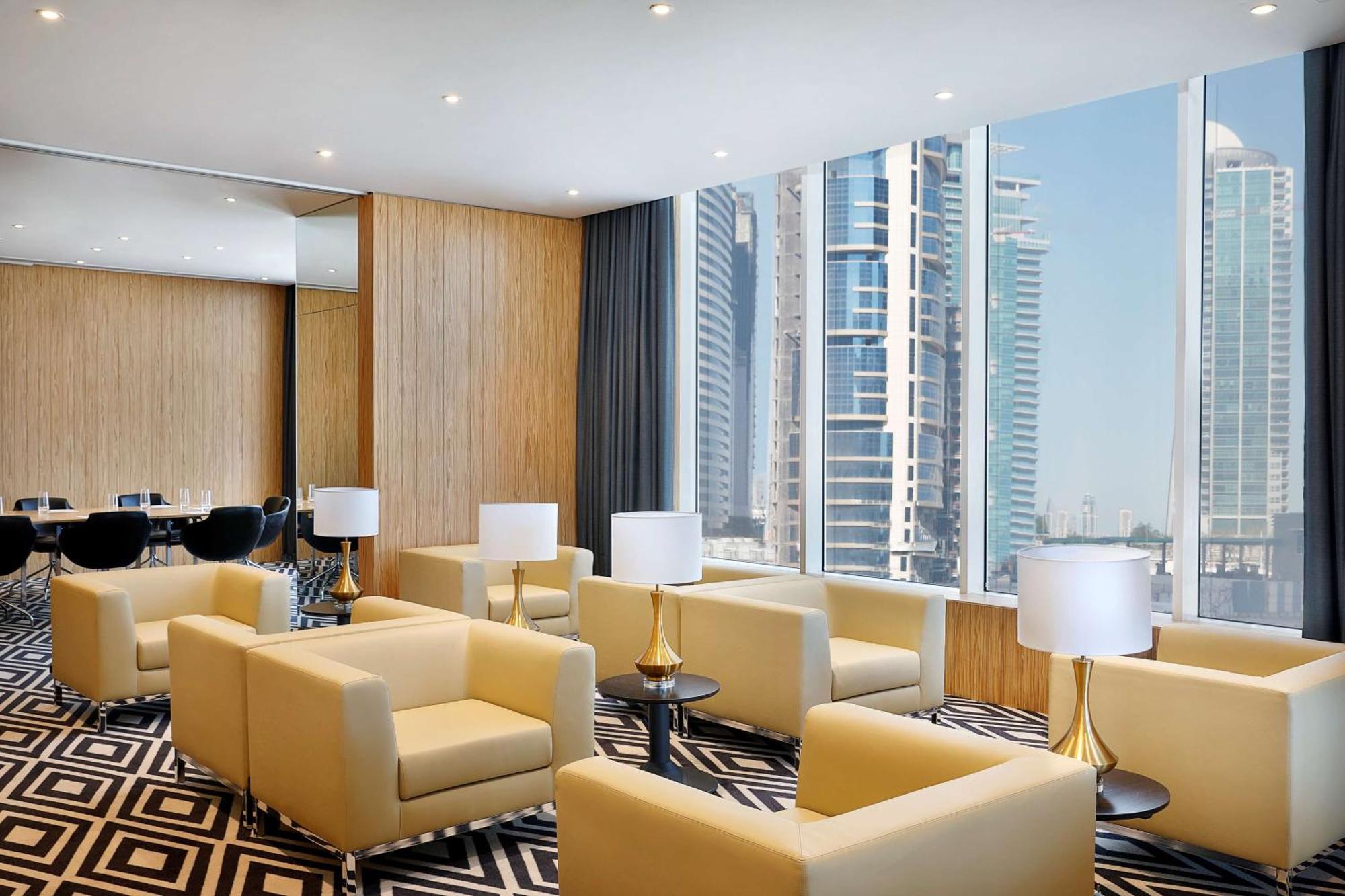 Aleph Residences, Curio Collection By Hilton Khách sạn hẻo lánh Doha