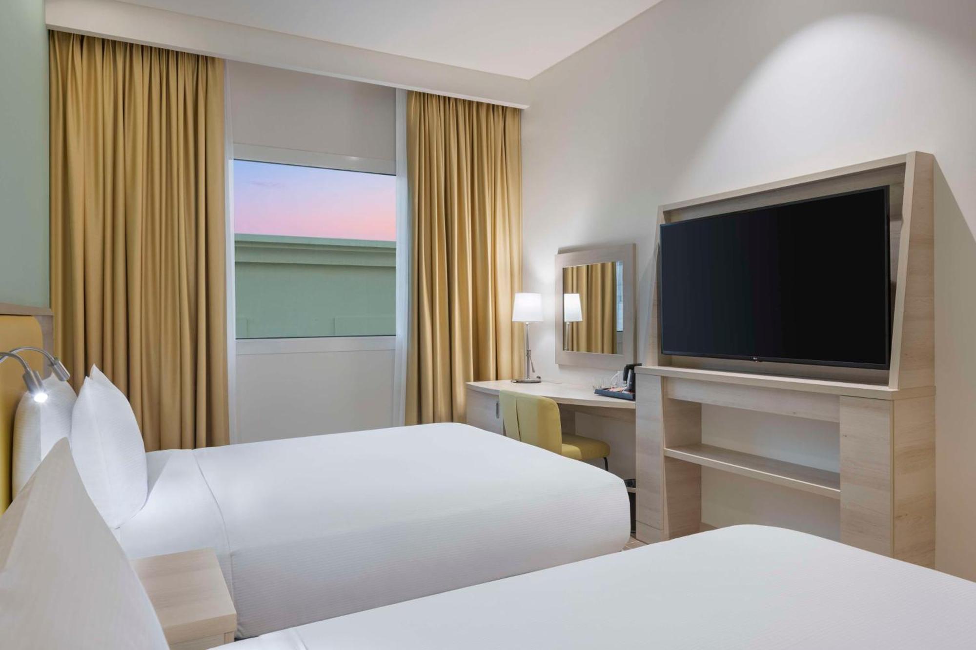 Hampton By Hilton Old Town Hotel