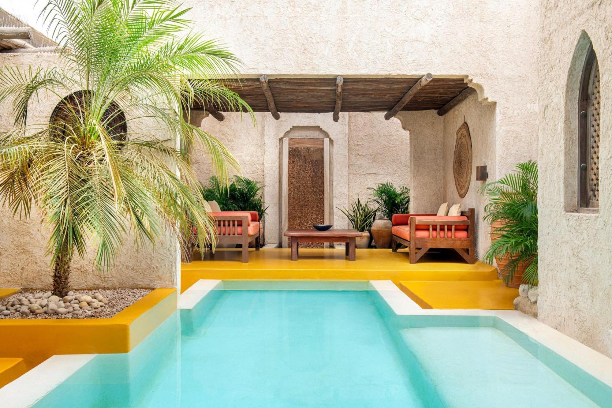 Sharq Village & Spa, A Ritz-carlton Resort 5*