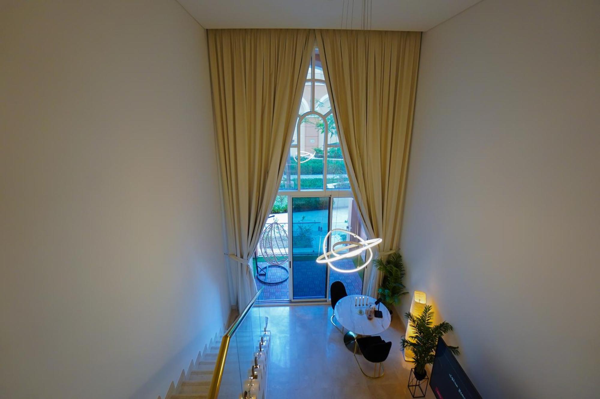 Luxury By The Sea With Amazing Amenities At Pearl Qatar Apartment *