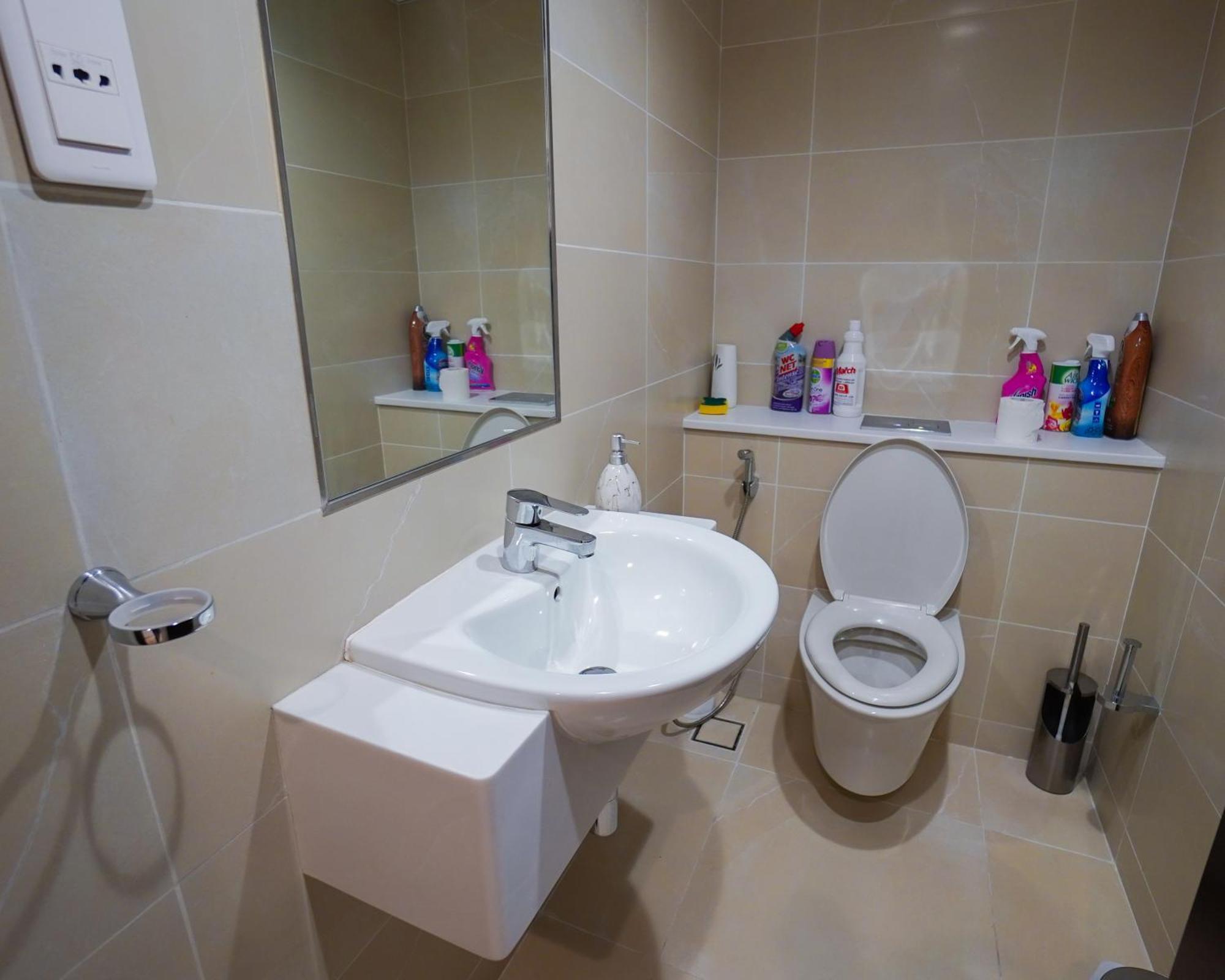 Apartment Luxury By The Sea With Amazing Amenities At Pearl Qatar