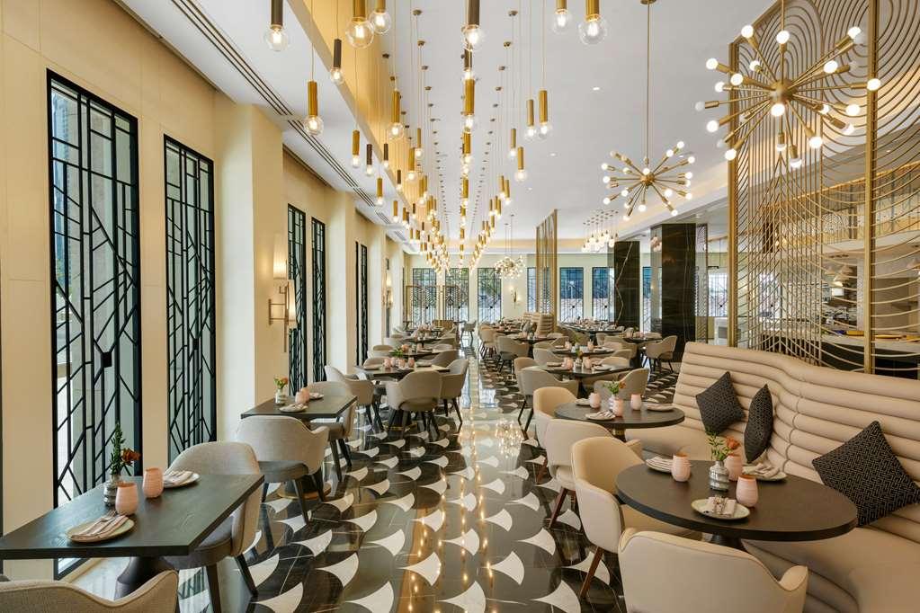 Wyndham Grand West Bay Hotel Doha