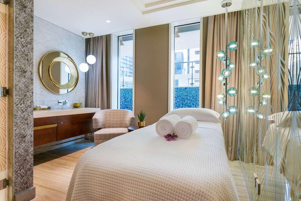 Wyndham Grand West Bay Doha