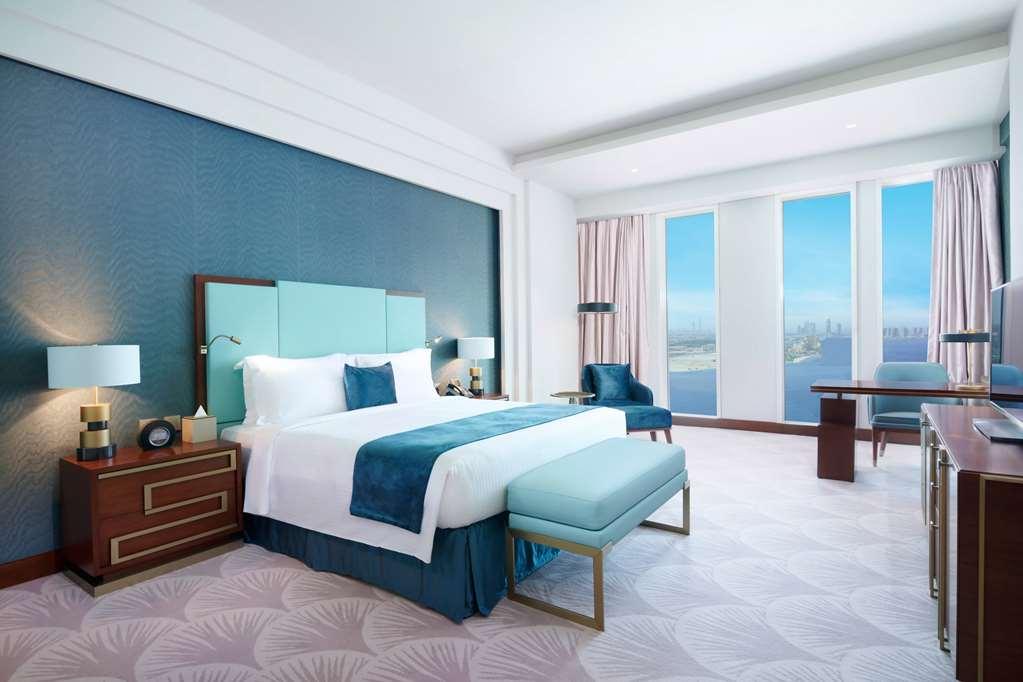 Hotel Wyndham Grand West Bay 3*