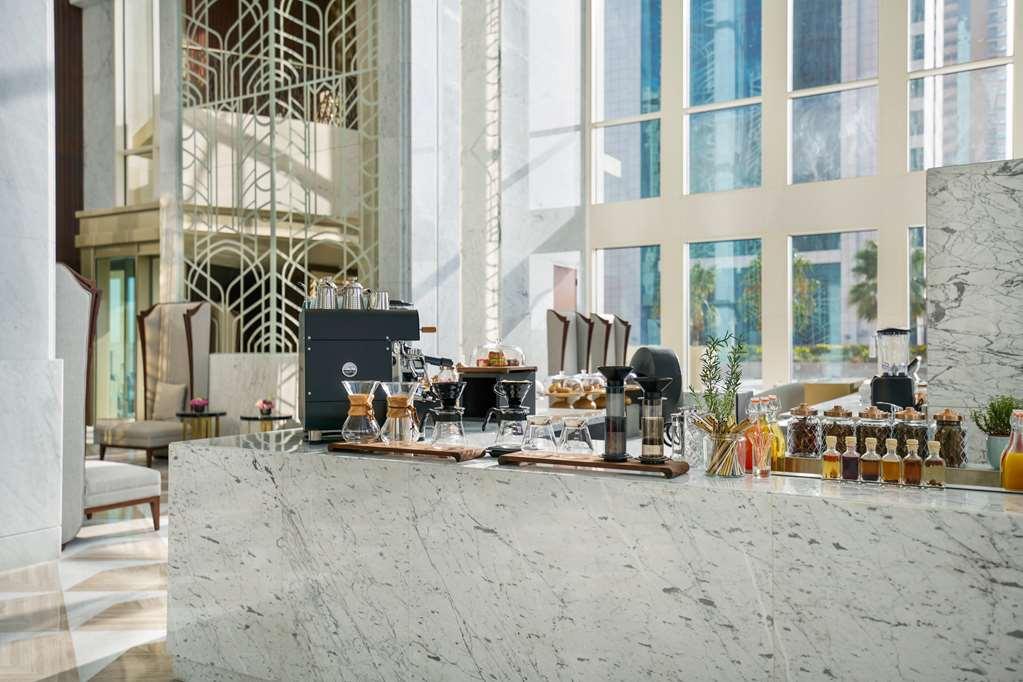Wyndham Grand West Bay Hotel 3*