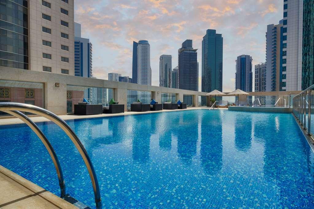Wyndham Grand West Bay 3* Doha
