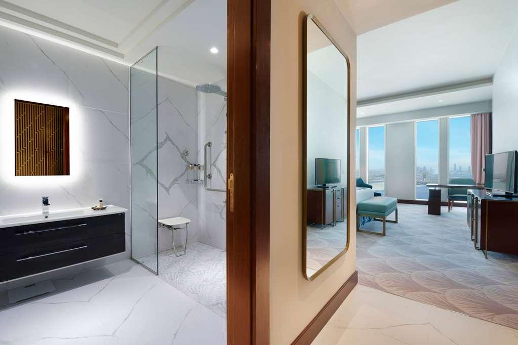 Hotel Wyndham Grand West Bay