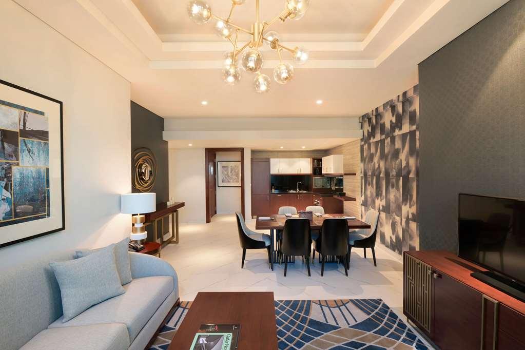 Wyndham Grand West Bay 3* Doha