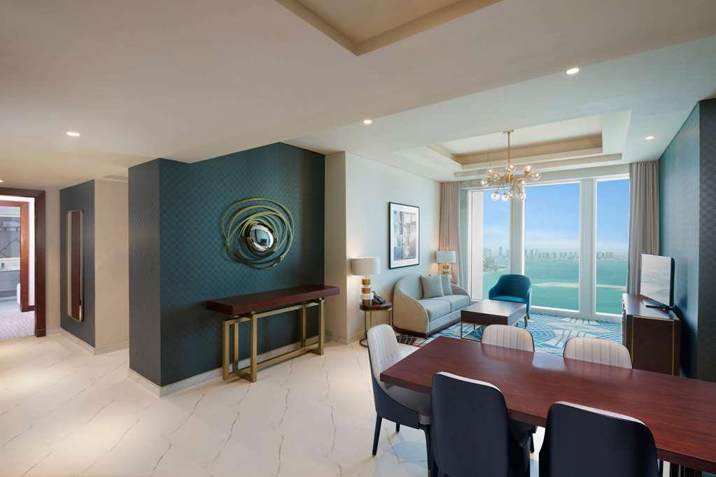Hotel Wyndham Grand West Bay 3*
