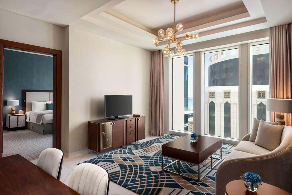 Hotel Wyndham Grand West Bay