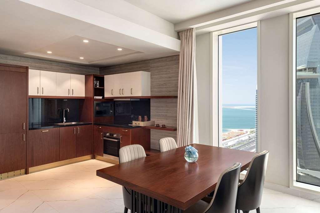 Hotel Wyndham Grand West Bay 3*