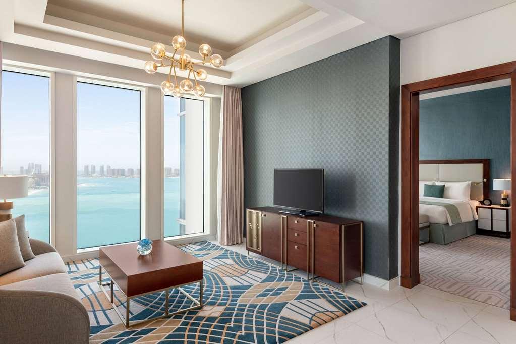 Wyndham Grand West Bay 3*