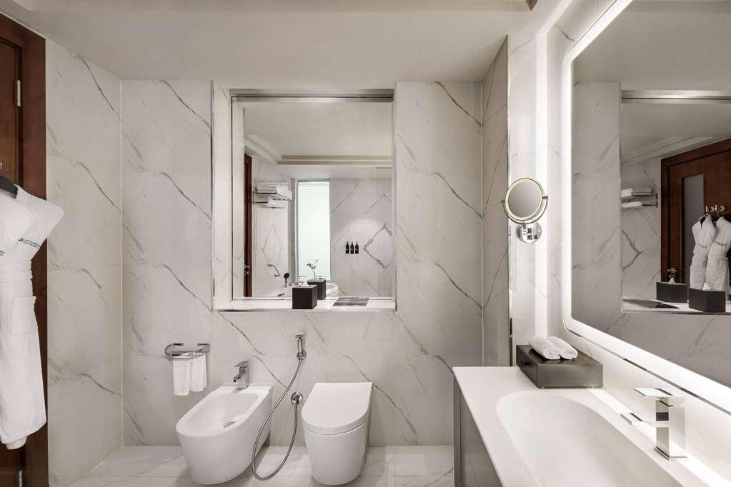 Wyndham Grand West Bay 3*
