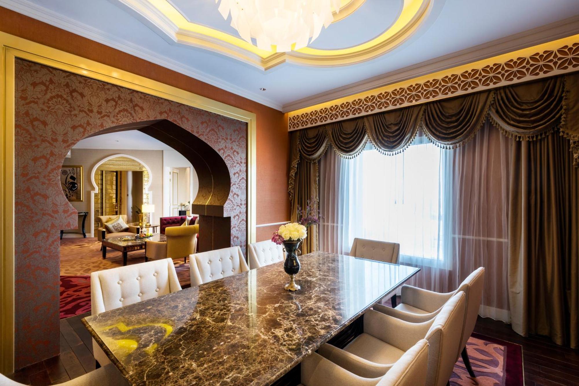 Ezdan Palace Hotel 5*