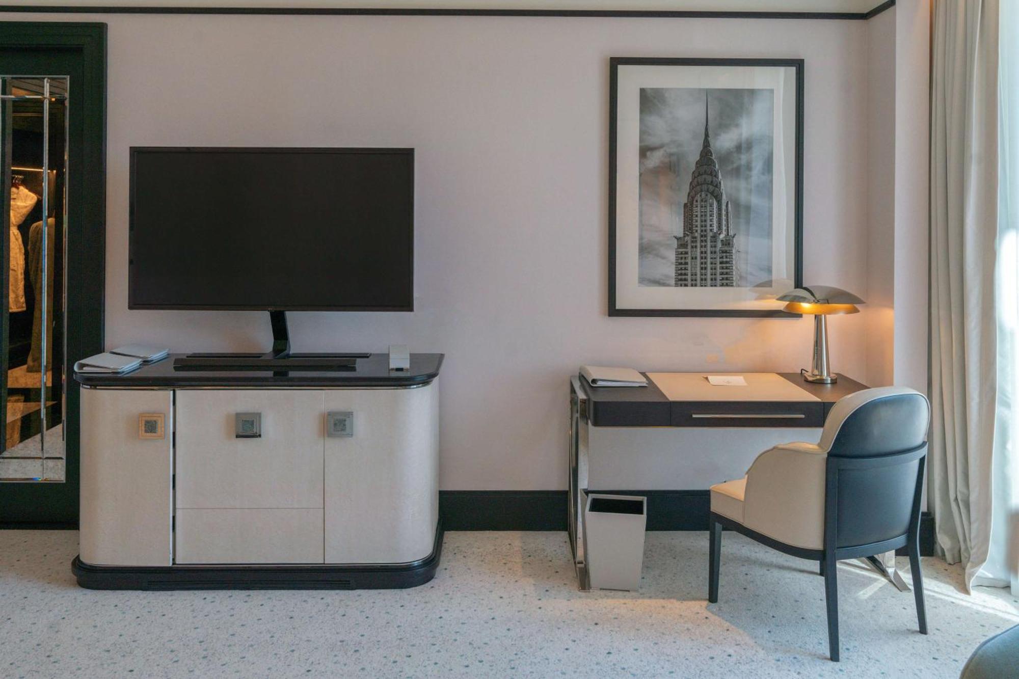 Waldorf Astoria West Bay 5* Doha