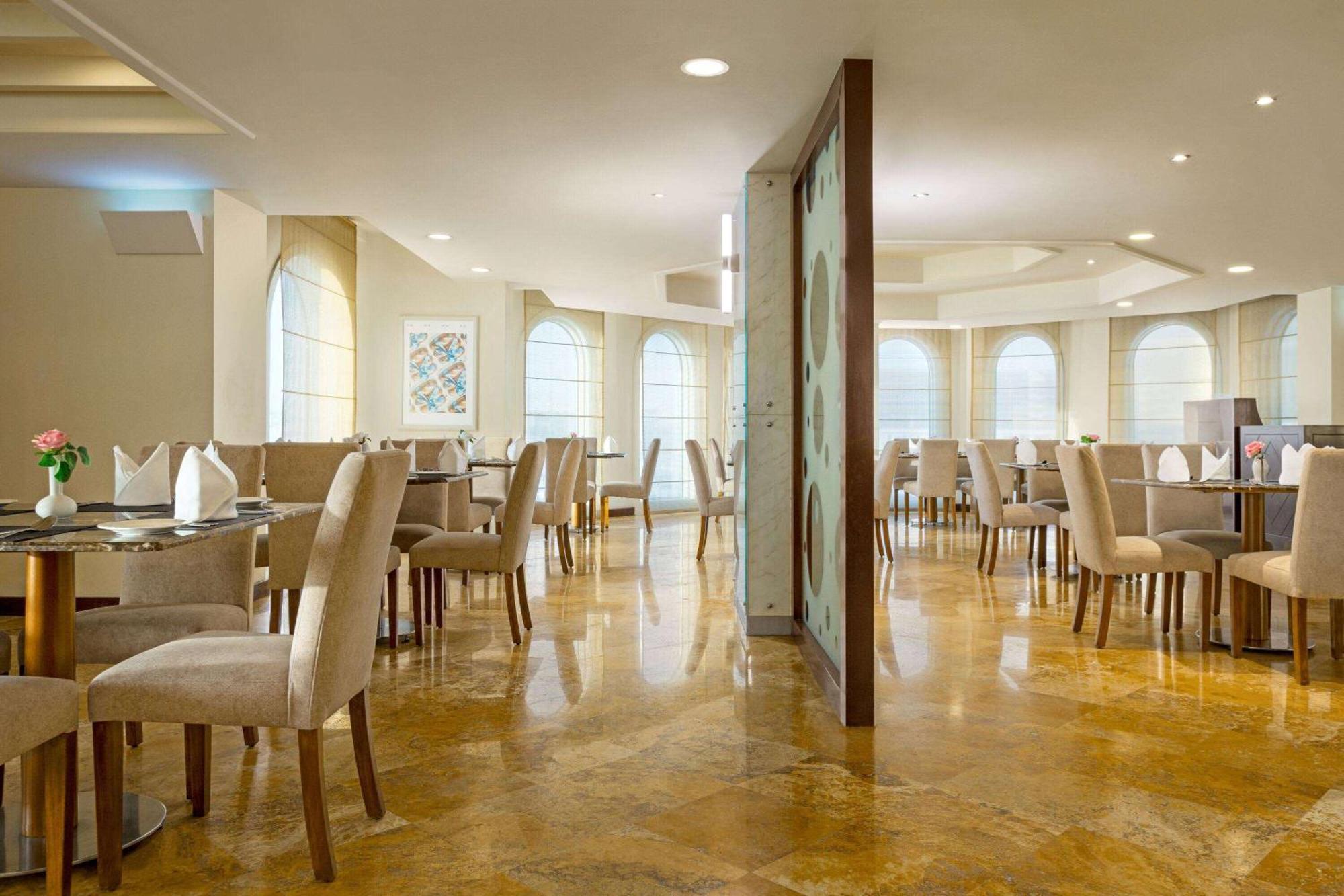 Grand Regency Doha, Trademark Collection By Wyndham 5*