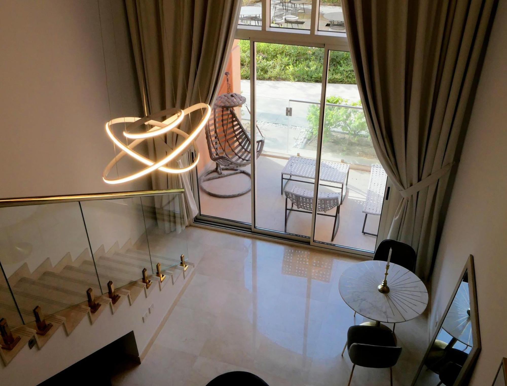 Luxury In The Pearl, Qatar *