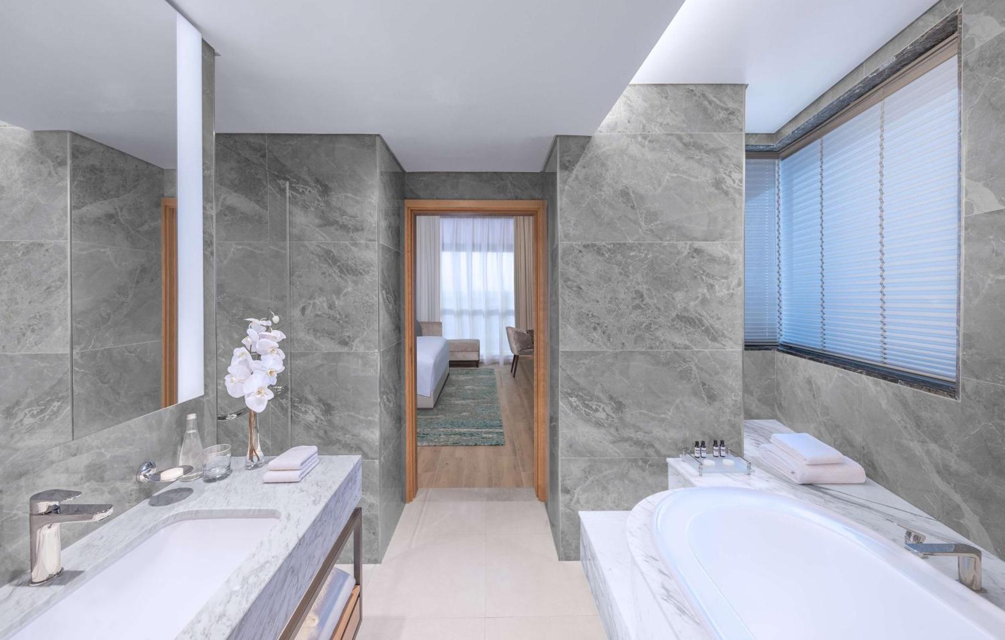 Hyatt Regency Oryx 5* Doha