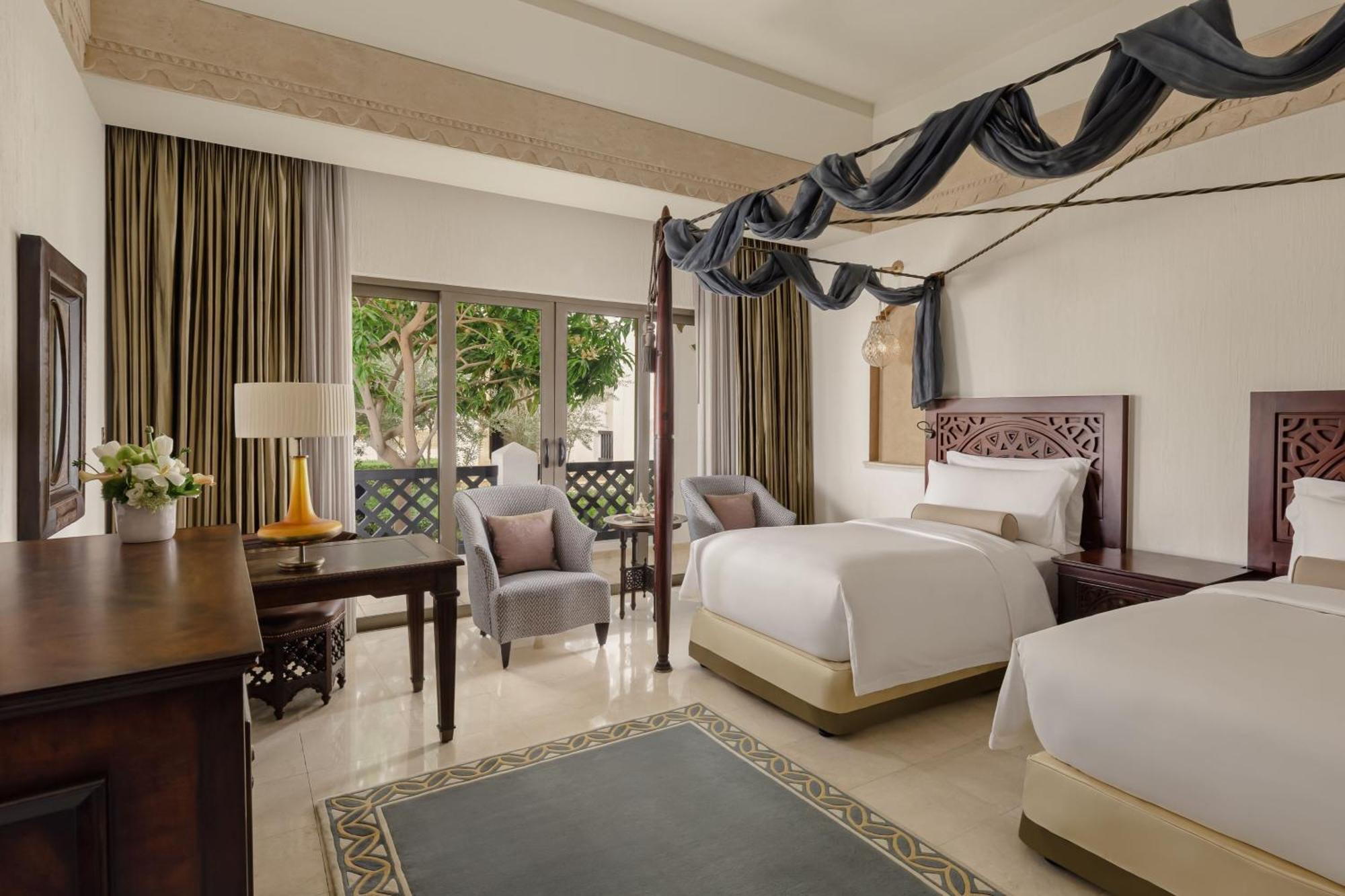 Sharq Village & Spa, A Ritz-carlton Resort