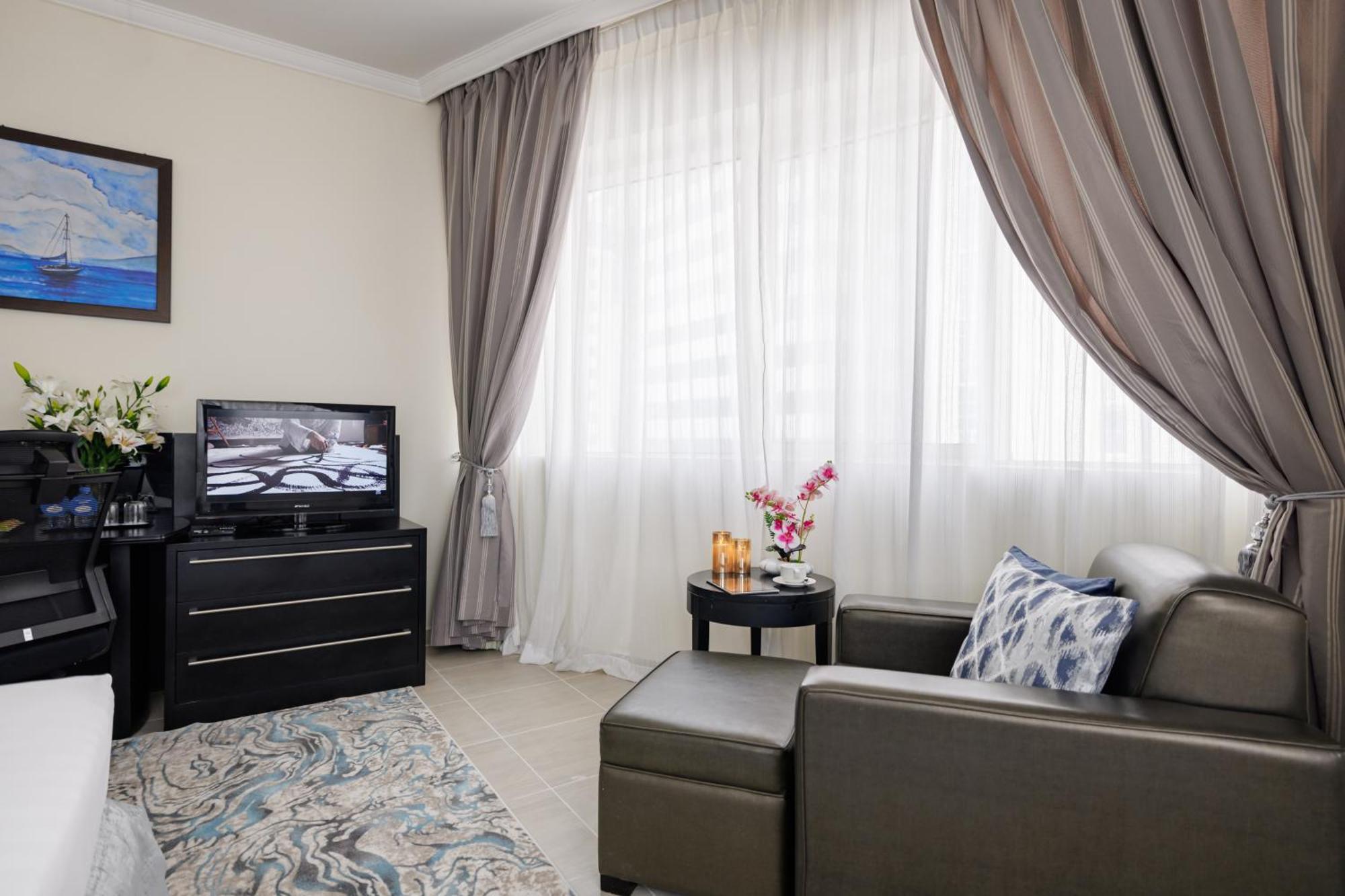 The Royal Riviera Hotel