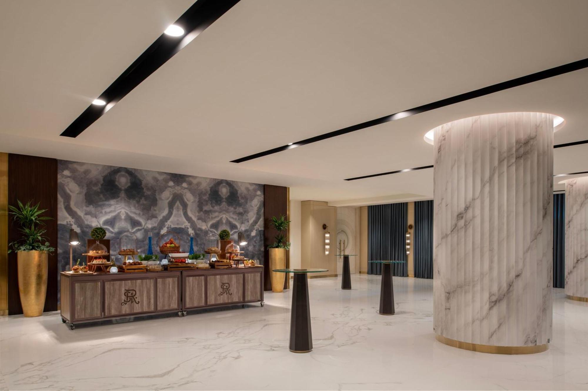 The St. Regis Marsa Arabia Island, The Pearl Qatar 5*