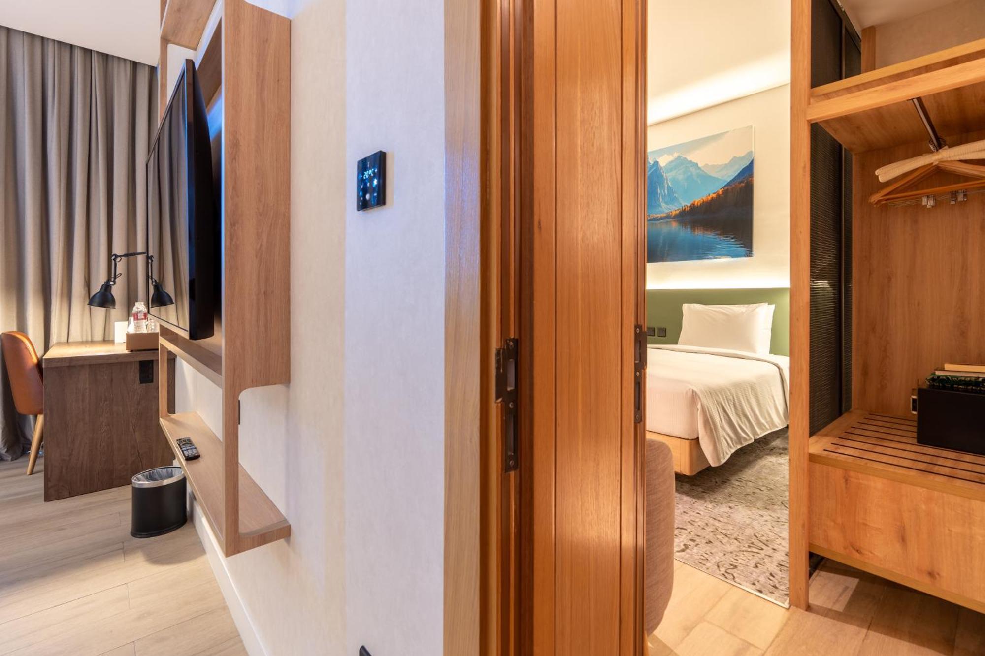 Hotel West Walk Retaj Al Rayyan