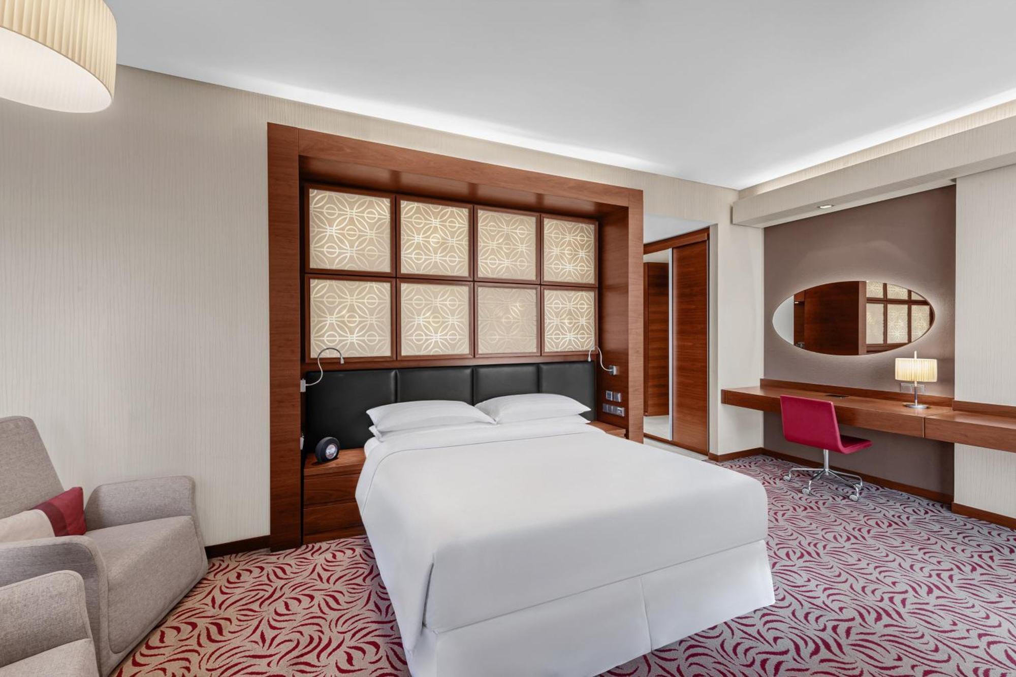 Four Points By Sheraton Hotel 4*