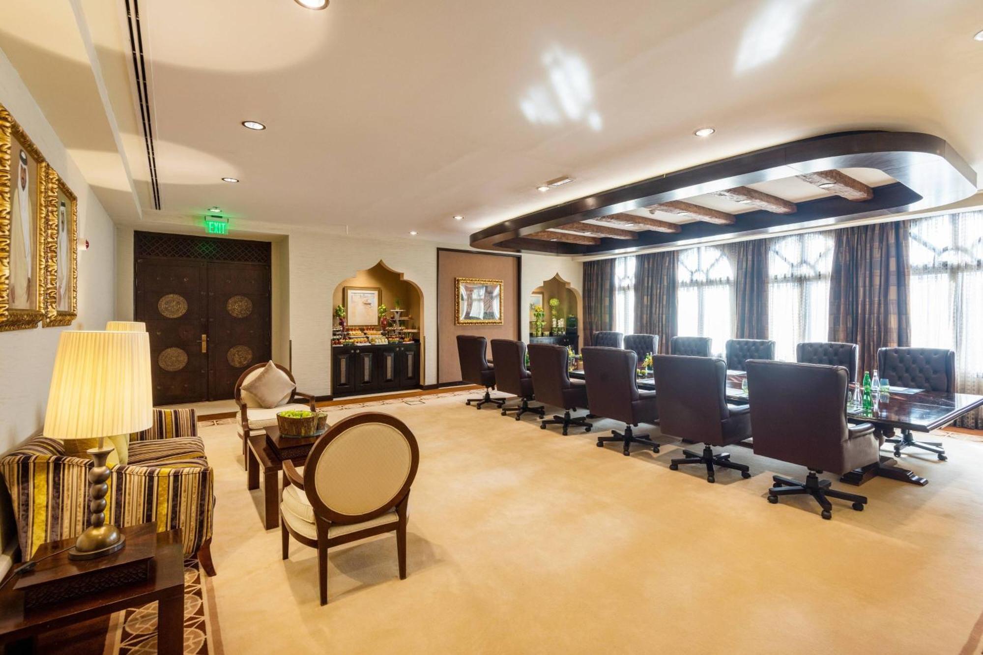 Resort Sharq Village & Spa, A Ritz-carlton 5*