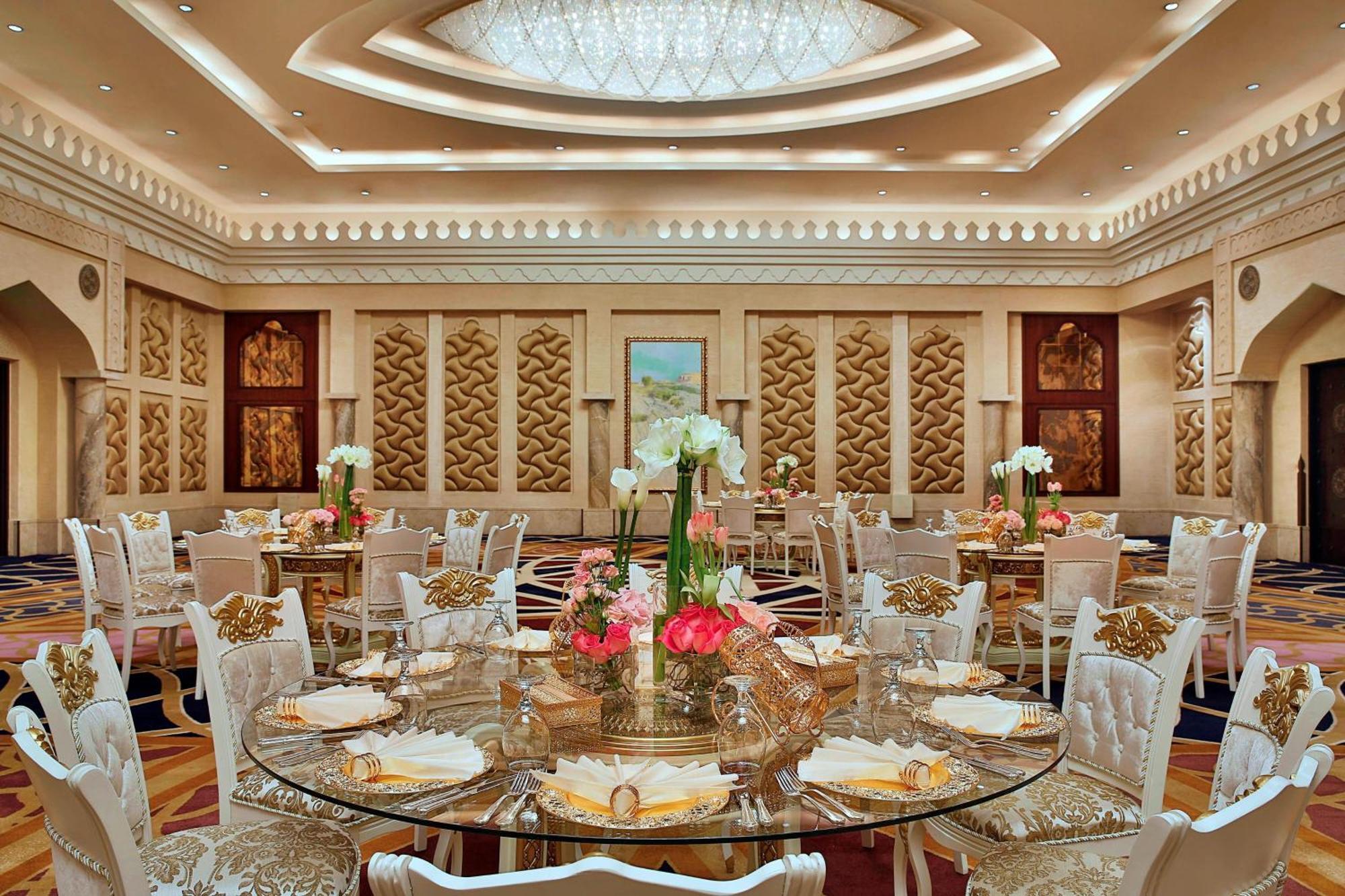 Sharq Village & Spa, A Ritz-carlton Resort