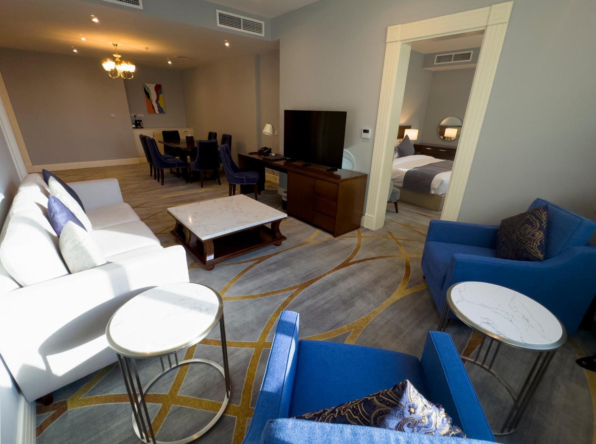 Hotel Sherao شراعوه
