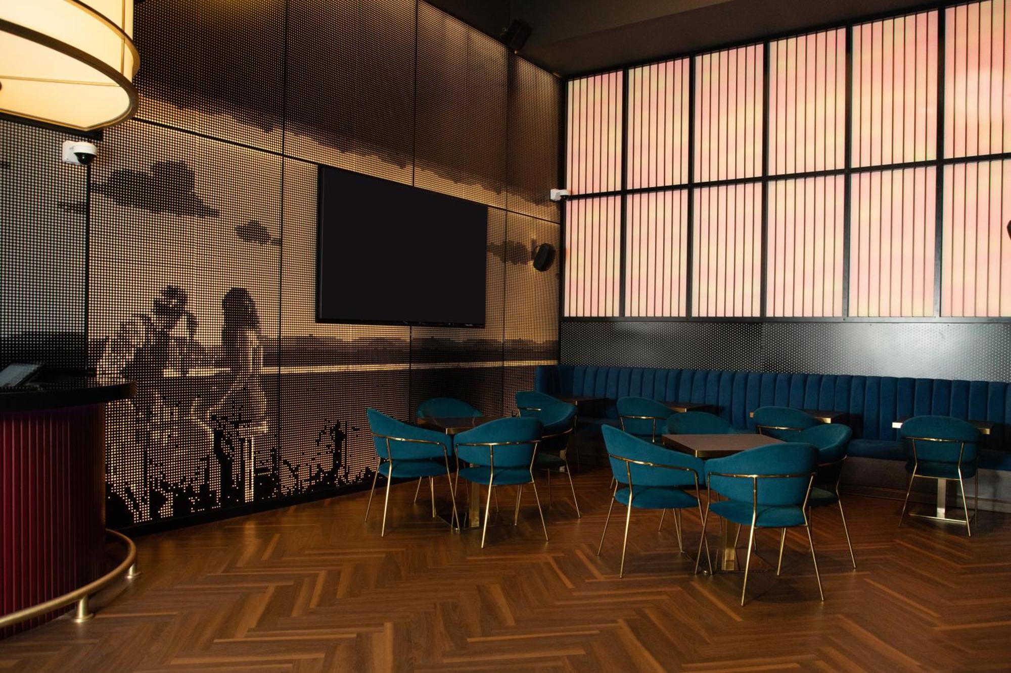 Adagio Hotel