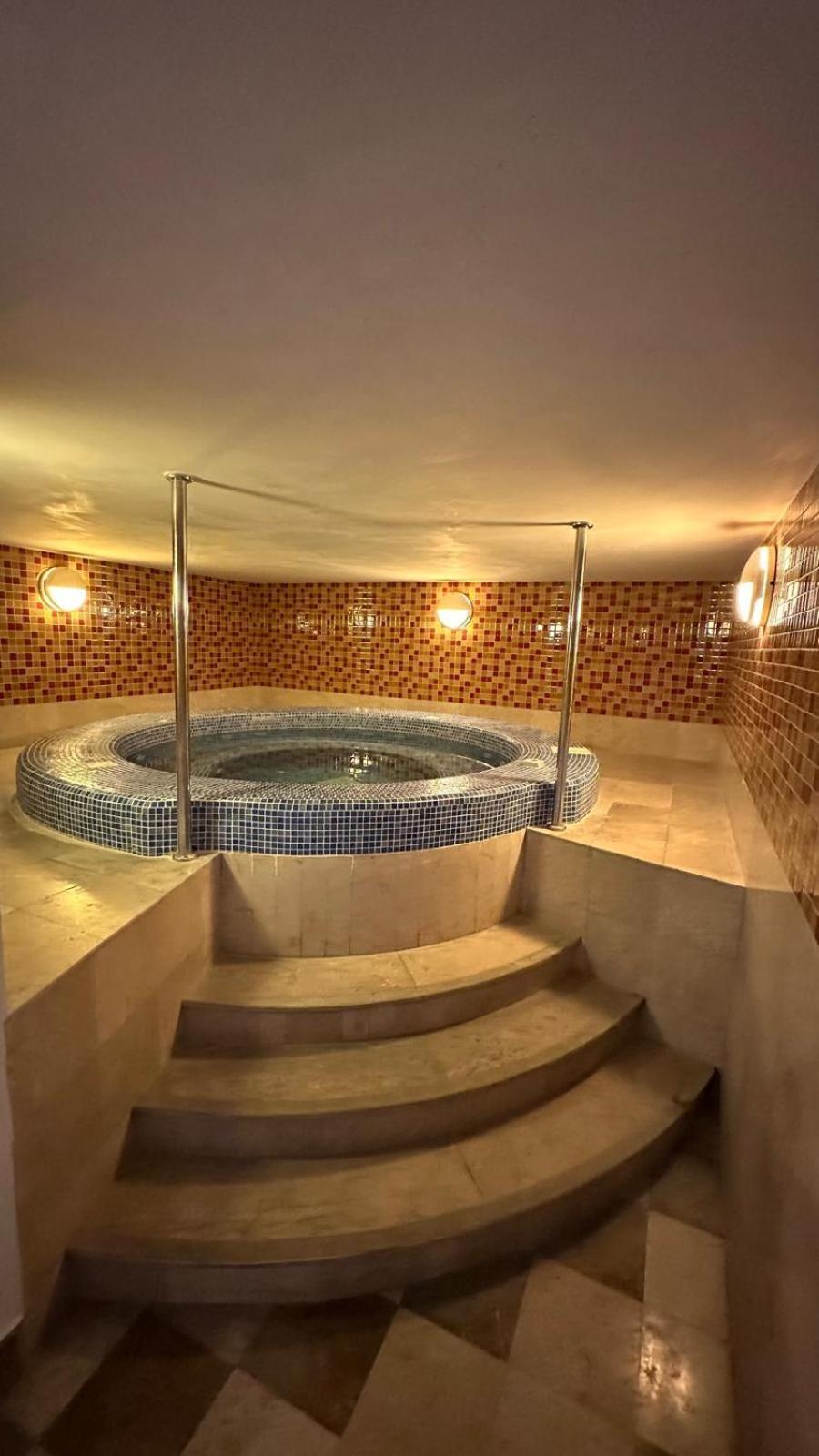 Spacious 2bhk With Balcony & Sea View * Doha