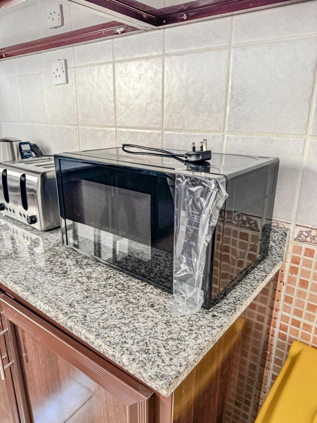 Villa Prestigious In Um Salal Izghawa *